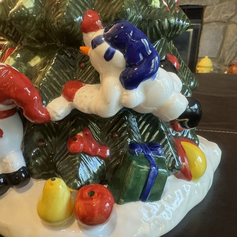 Vintage 13.5” Christmas tree Ceramic cookie jar w/snowmen presents birdhouses - Picture 10 of 16